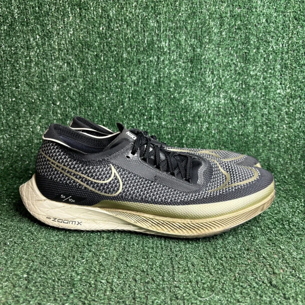 Nike ZoomX Streakfly Road Racing Athletic Sneaker Black Gold Grain Mens Size 10